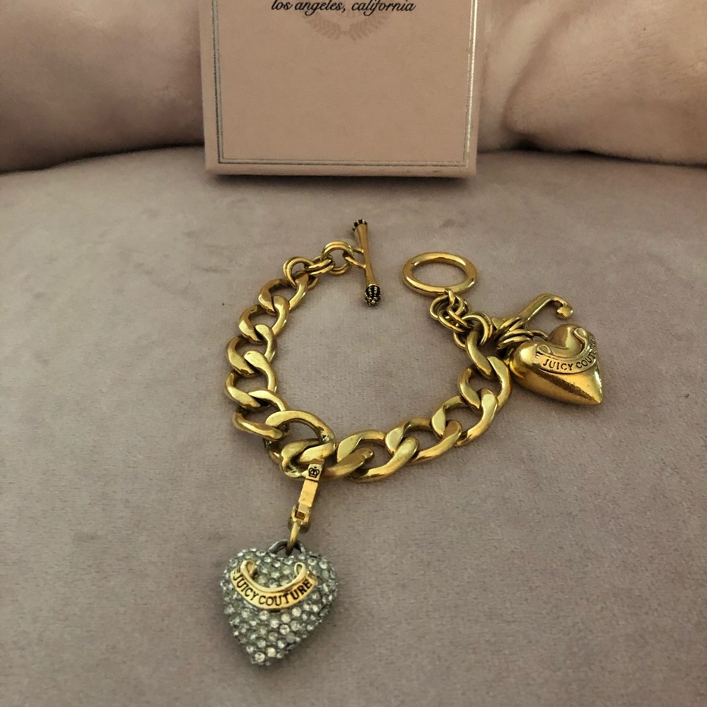 SOLD SOLD SOLDNEW💎PAVE HEART BLING CHARM BRACELET